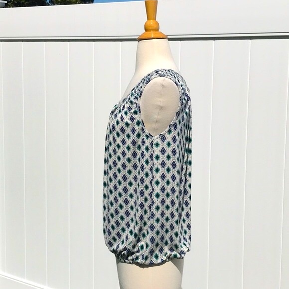 Max Studio White/Black/Blue Green Print Smocked Neckline Tank Top Size Medium - Picture 8 of 16